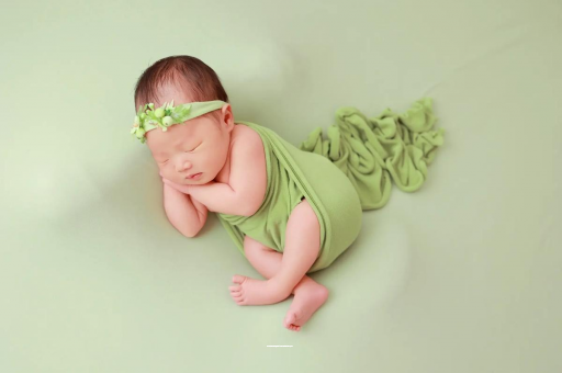 公主岭宝宝拍嗝吐奶